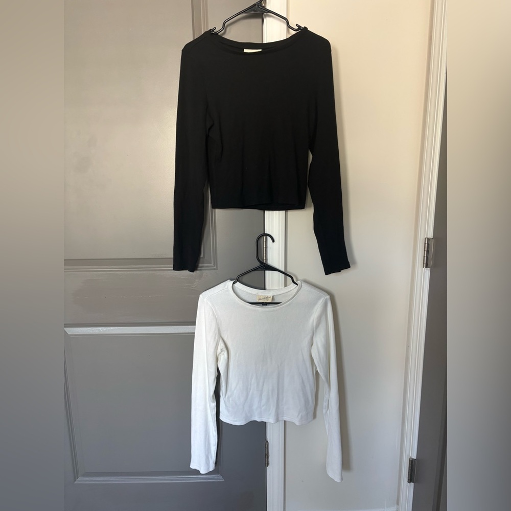 Universal Thread Cropped Long Sleeve Tops in Black and White